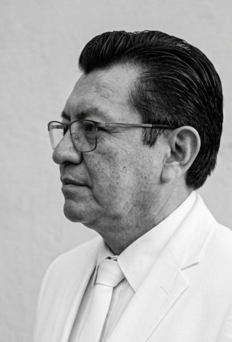Dr. Antonio Suárez